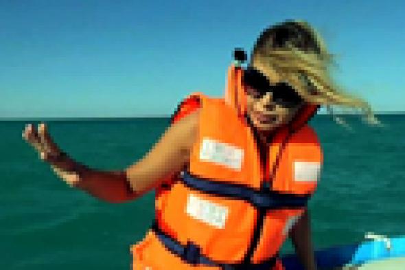 نوال الزغبي مازحة: لم أترك متفجرات بيروت لكي أغرق في مصر!