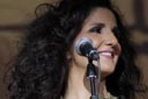 بالفيديو: رسالة حب من تانيا صالح لجمهورها لدعم "شوية صور"