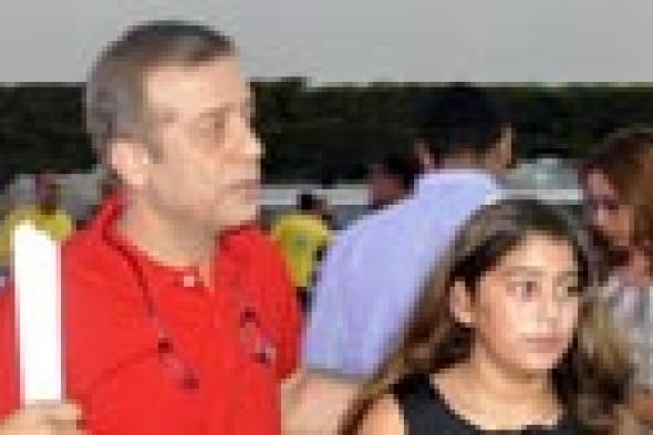 بالصور: شريف منير مع ابنته في حفل إفطار في القلعة