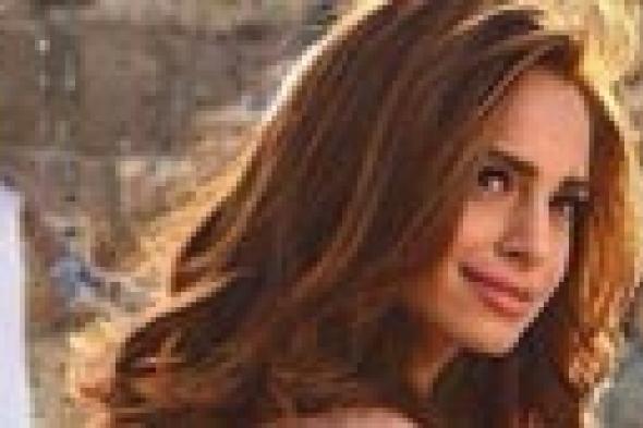 "وسوسة" آمال ماهر تتسبب في تأجيل ألبومها من جديد!