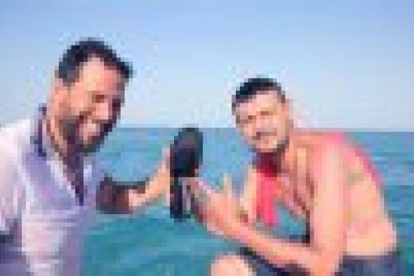 بالفيديو: ماجد المصري يغازل "ماريا" وينزع تي شيرت "رامز قرش البحر"