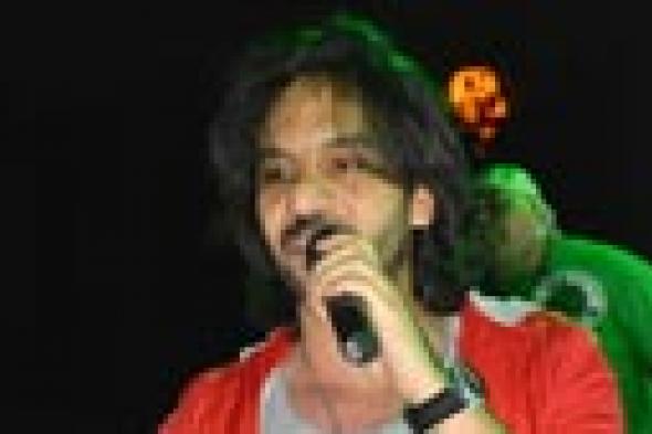 بالصور: بهاء سلطان يحتفل بالعيد مع جمهوره في "دريم بارك"