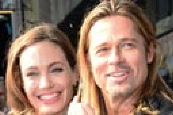 أنجلينا جولي تعترف: براد بيت يرسل لي خطابات عاطفية