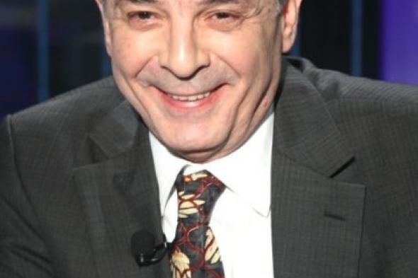 بعد نجاح "بدون ذكر أسماء".. وحيد حامد يجدد تعاونه مع تامر محسن في "القط والفار"