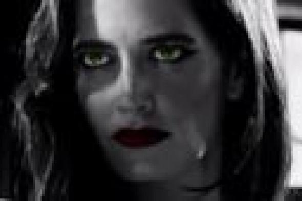 بالفيديو- إيفا جرين تتهكم على منع ملصق "Sin City" العاري: صدري لم يقتل أحدا