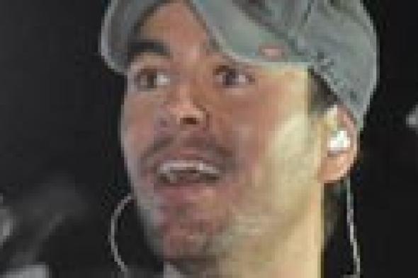 أسئلة كان سيتلقاها إنريكي إجلاسيوس في مؤتمره الصحفي