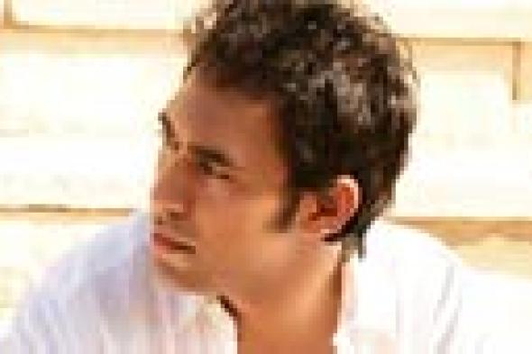 بالفيديو- عمرو مصطفى: مبارك أوصاني بتقديم أغاني عن قناة السويس