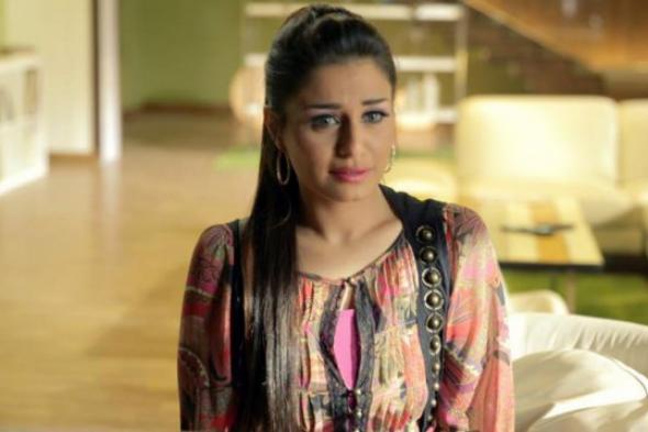 منة فضالي تسافر إلى الإسكندرية من أجل تكريمها عن "الإكسلانس"