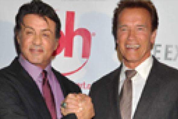 ستالون وشوارزنجر يرفضان "الاستفراد بإسرائيل"