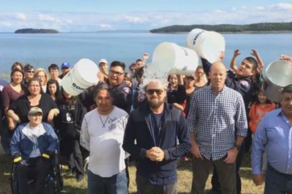 بالفيديو: ليوناردو دي كابريو يقبل تحدي ديفيد بيكهام!