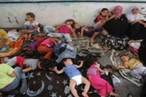 في مدارس الإيواء بغزة..."نساء" يبحثنّ عن "حياتهنّ الخاصة"