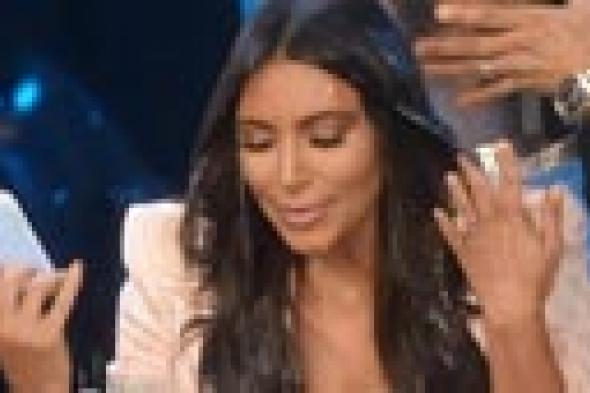 بالصور والفيديو: كيم كارداشيان تلتقط Selfie مثالية خلال خوضها لـ "تحدي الثلج"!