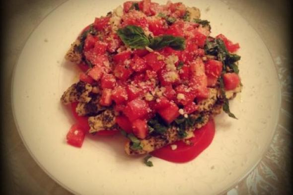 دجاج مشوي بالبندورة ( الطماطم ) و الريحان / Grilled Tomatoes Basil Chicken