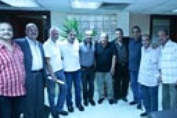 بالتزامن مع تسريب أغاني عمرو دياب.. صناع الموسيقى يناشدون "السيسي" بالتدخل