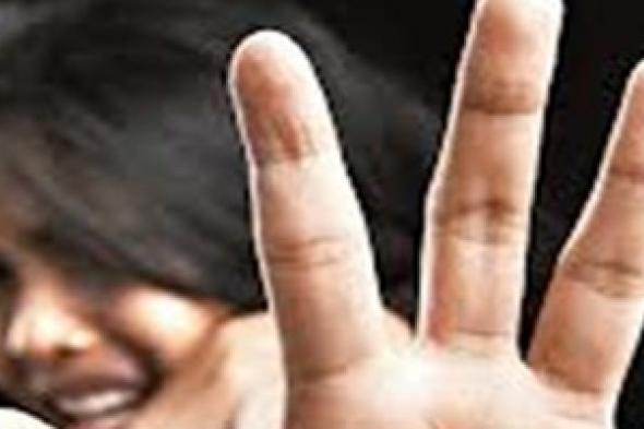 عنما تُقبل المرأة حذاء زوجها إكراما ً لأطفالها !!!