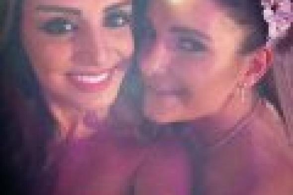 بالصور: أنغام وأحلام وسميرة سعيد أبرز ضيوف حفل زفاف ابنة أصالة