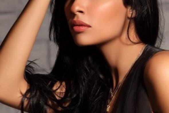 نادين نجيم ترزق بمولودها الثاني "جوفاني"