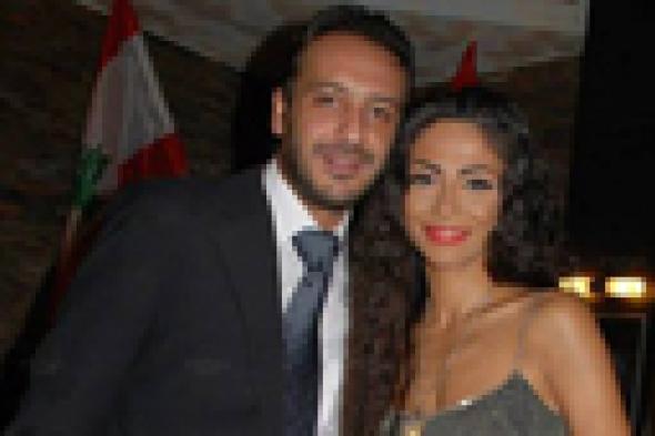 دوللي شاهين تعلن انفصالها عن زوجها