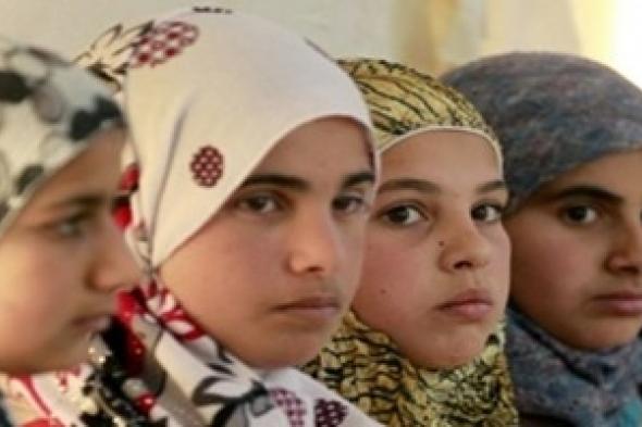 تحت غطاء الحرب: فتيات سوريات يتحوّلن إلى "بضاعة ساخنة"  اقرأ المزيد: تحت غطاء الحرب: فتيات سوريات يتحوّلن إلى "بضاعة ساخنة"