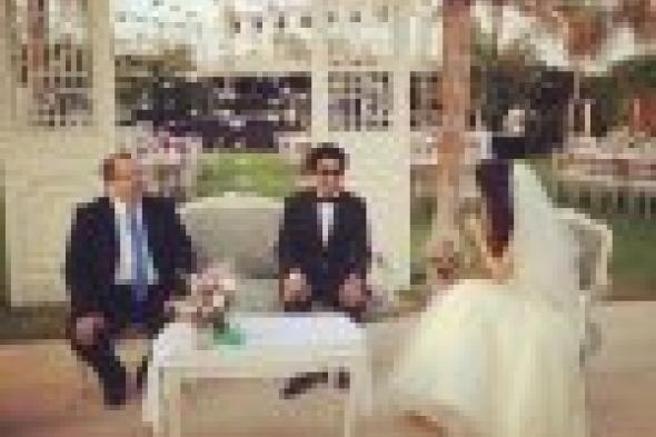 بالصور: زواج مخرج "هاتولي راجل"