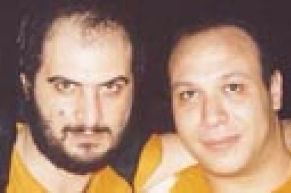 صورة- خالد الصاوي ينشر صورة "نادرة" مع رفيق عمره خالد صالح