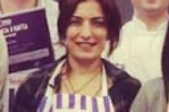 بالصور: التركية "فريحة" تحصل على شهادة إجادة الطبخ‎