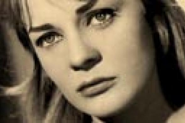 صورة- عيون نادية لطفي تزيّن ملصق مهرجان القاهرة السينمائي الـ 36