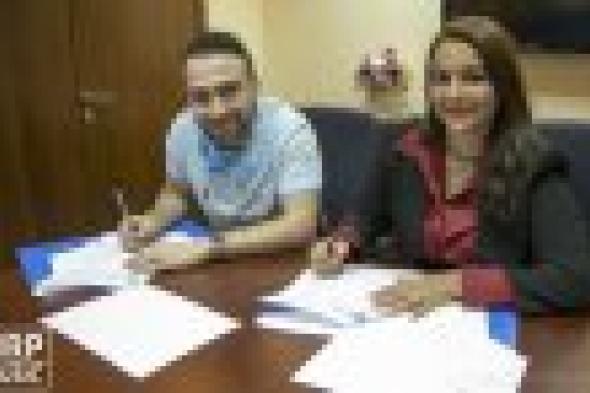 بالصور: حسام حبيب يتعاقد مع "Nrp Music" لإنتاج ألبومه الجديد