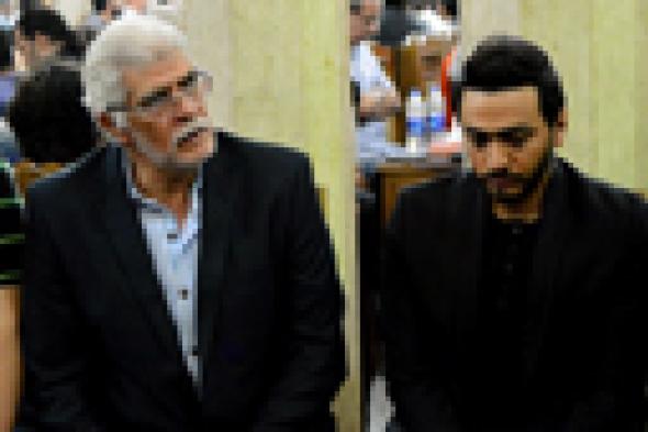 بالصور- تامر حسني ومصطفى قمر وأحمد عدوية في عزاء خالد صالح