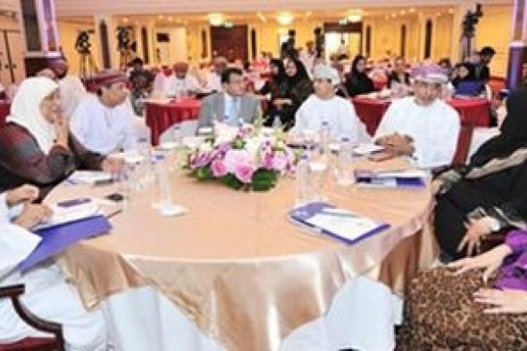 حوار صحافة المرأة العمانية يختتم جلساته بحزمة من التوصيات