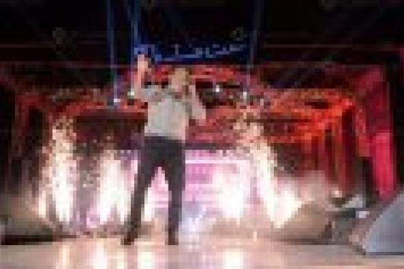 بالصور: عمرو دياب يُشعل بورتو كايرو مول بأغاني ألبومه الجديد