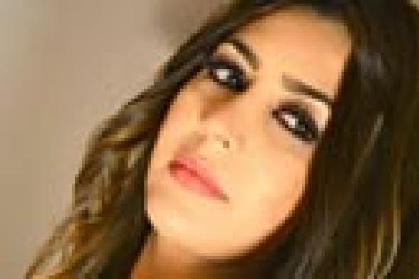 جنات تعتذر عن عدم إحياء حفل الجامعة الكندية بعدما خاب ظنها في الدعاية