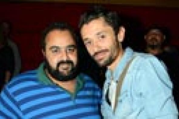 بالصور- شيكو يهنئ كريم محمود عبد العزيز بـ "عمرو وسلوى"