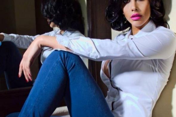 ساندي: خالد يوسف لم يكتشفني ولا فضل لأحد عليّ!