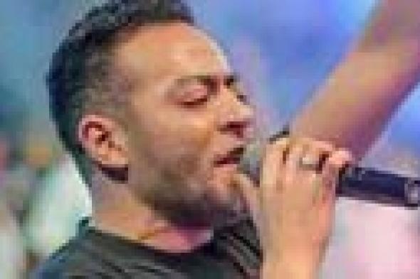 بالصور- تامر عاشور يحتفل مع جمهوره بعيد الأضحى في الغردقة