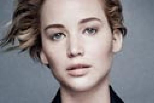 قرصان يعرض صور جينفر لورانس العارية على صفحتها بـ "ويكيبيديا"