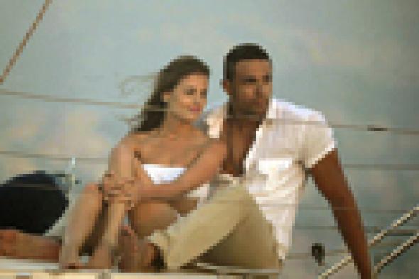 بالفيديو- محمد نور يطرح فيديو كليب "حلوة الأيام"