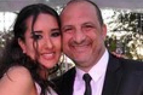 رغم رفضه لصور الـSelfie.. خالد الصاوي ينشر أول "سيلفي" مع زوجته