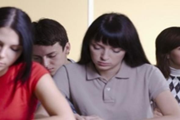 هل المرأة إنسان؟!