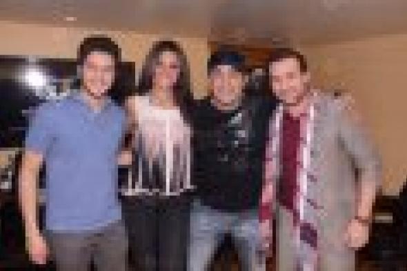 بالصور: نجوم "الجزيرة 2" يحتلفون بنجاح الفيلم فى غياب الصاوي وهند صبري