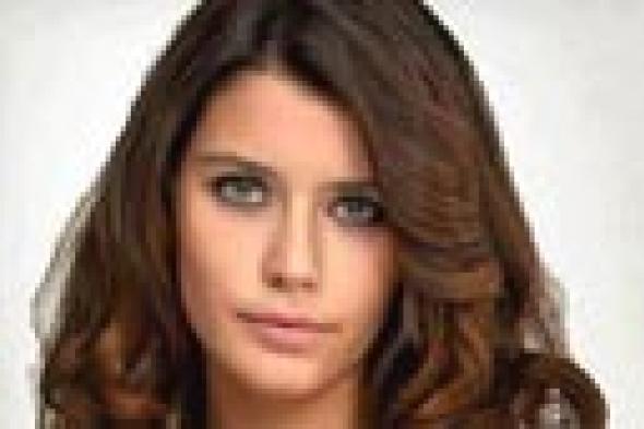 "فاطمة" التركية تحارب سرطان الثدي بمباراة كرة سلة!‎