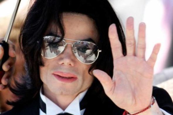فوربس: مايكل جاكسون الأعلى دخلًا بين المشاهير الموتى