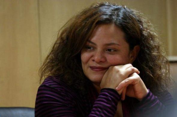 وفاة والدة المخرجة كاملة أبو ذكري