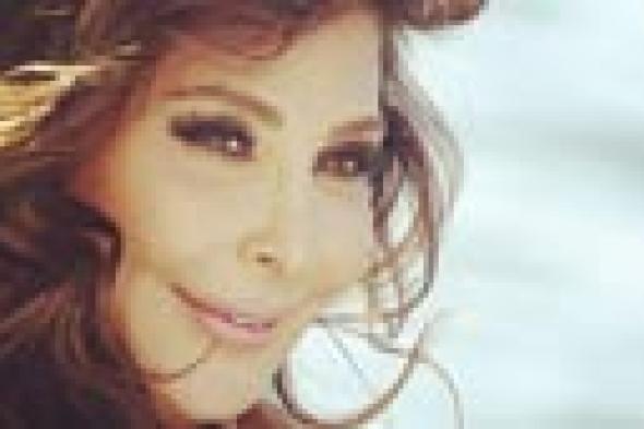 إليسا تشوق محبيها لـ"حب كل حياتي" بصورة جديدة