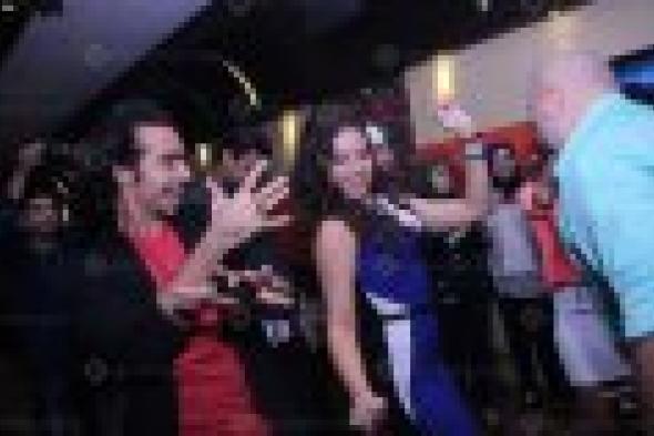 بالصور: شاهد كيف احتفل طلعت زكريا بعيد ميلاد ابنته!