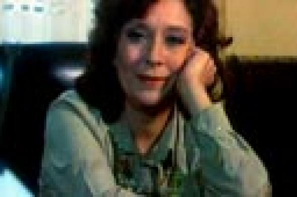 محسنة توفيق تجري جراحة تغيير مفصل ناجحة في الدنمارك