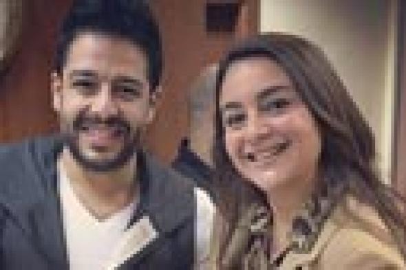 صورة- محمد حماقي يحتفل بعيد ميلاده مع "نجوم FM"