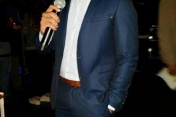 حسن الشافعي يمازح المتسابق المصري: "بتشرب شيشة ولا أيه"!