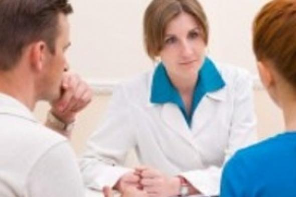 نساء جزائريات  ضحايا الطلاق بسبب مرض السرطان