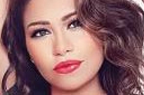 شيرين عن صورة طفلتها مع ابن مدير أعمالها: أخوها!